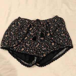 Flowy American Eagle shorts